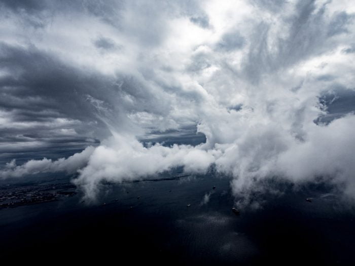 le bosphore vue du ciel en arrivant a istanbul en turquie